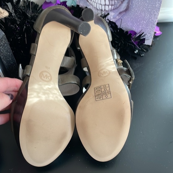 MICHAEL KORS Gorgeous HEELS 👠 - Picture 5 of 8